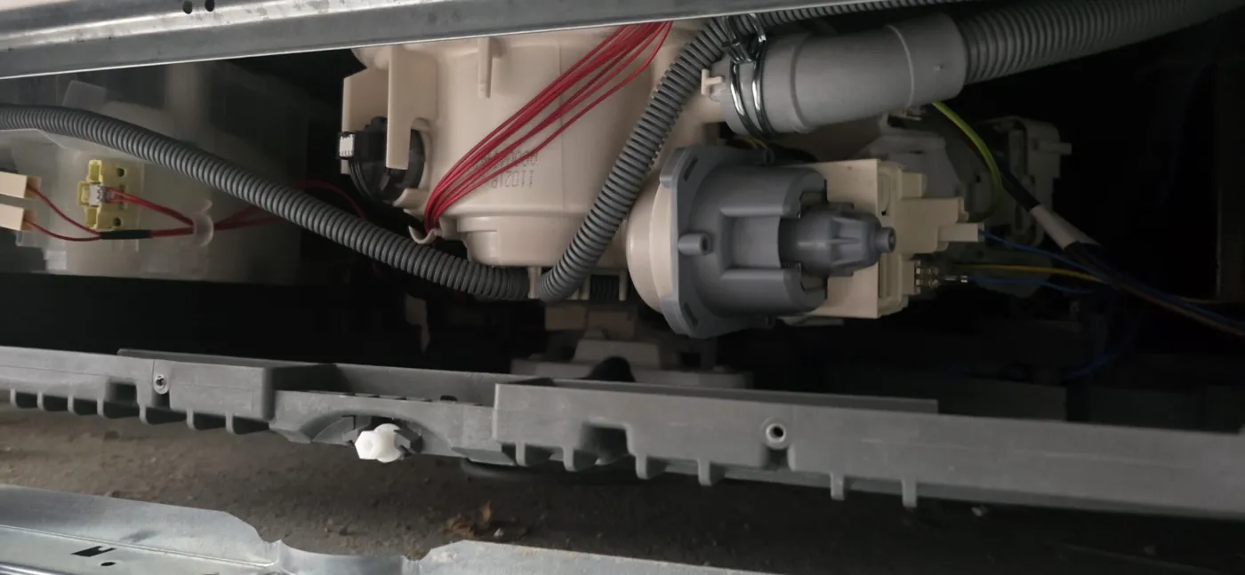 AEG Dishwasher Keeps Stopping, Chickerell