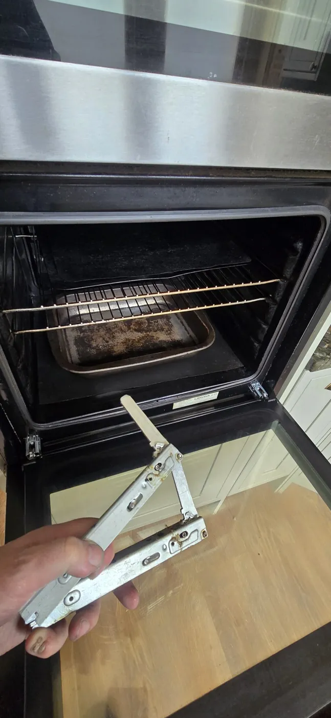 Lamona Oven Hinge Repair, Charlton Down, Dorchester